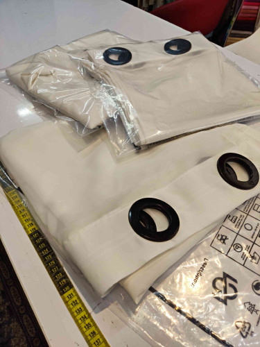 پرده آماده حریر سفید ساده شماره 1