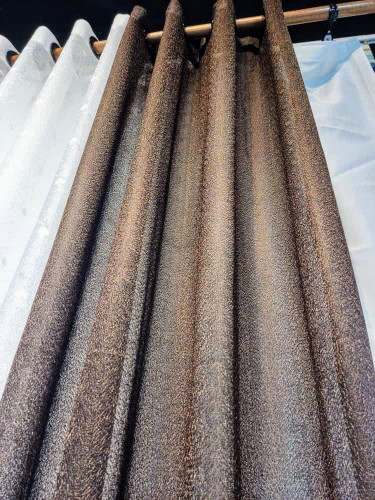 پرده آماده لیوما - شیک، مدرن با رنگ قهوهای تیره دلنشین2